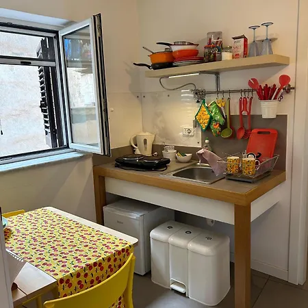 Apartment Like *