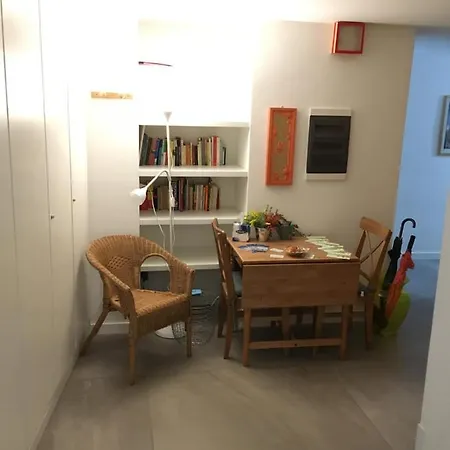 Like Apartment *